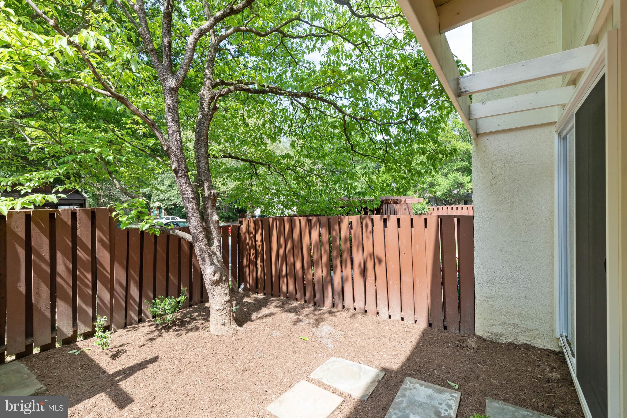 2316 Southgate Square Reston, VA 20191 - Photo 6 of 34 Front Yard