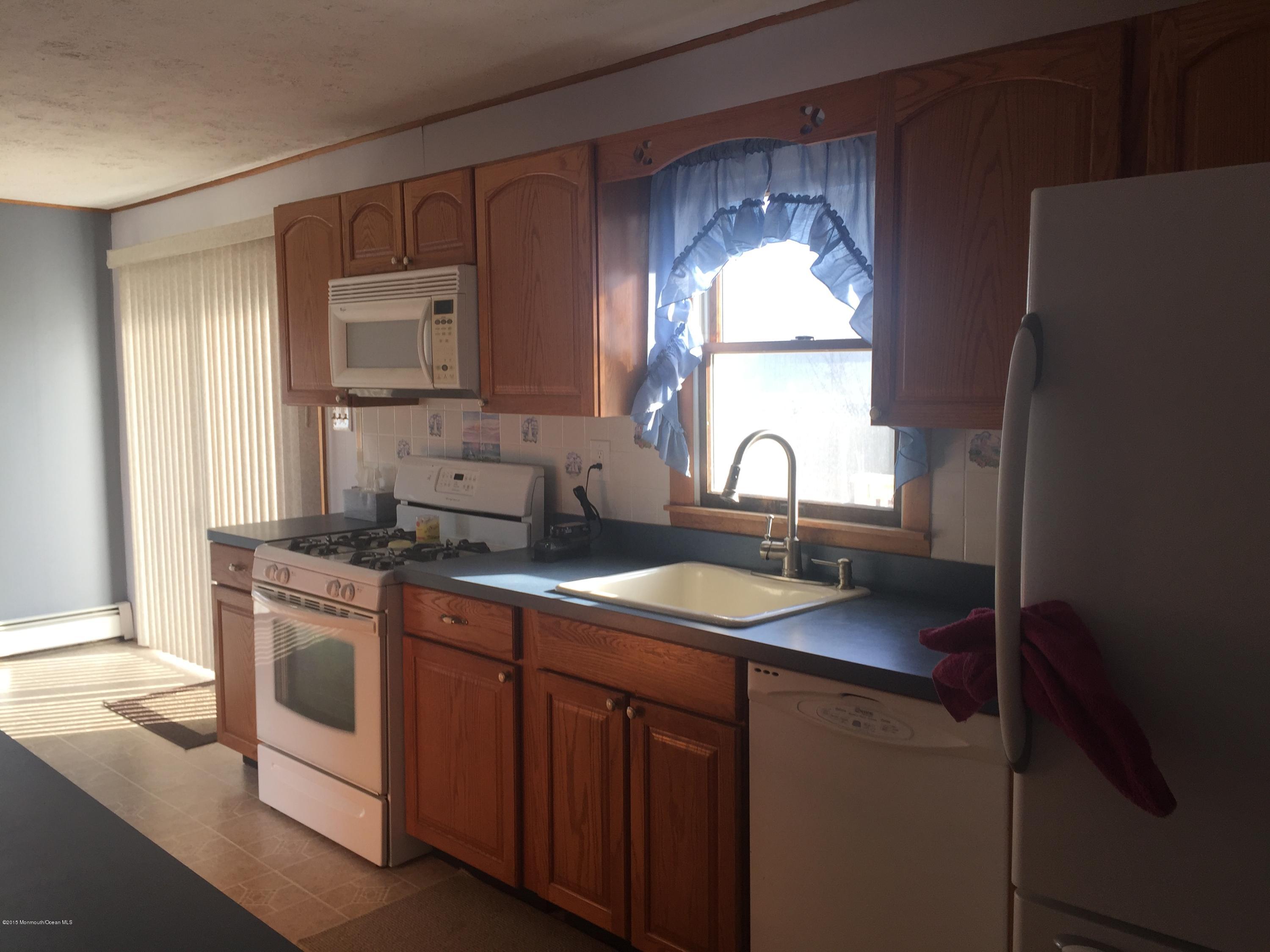43 Queen Ann Road Brick, NJ 08723 - Photo 6 of 39 IMG_2839