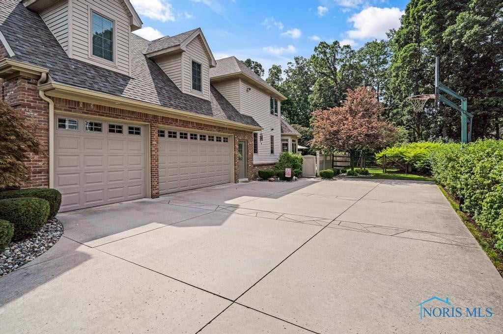 7635 Chestnut Ridge Maumee, OH 43537 - Photo 36 of 45 Gallery Image 36