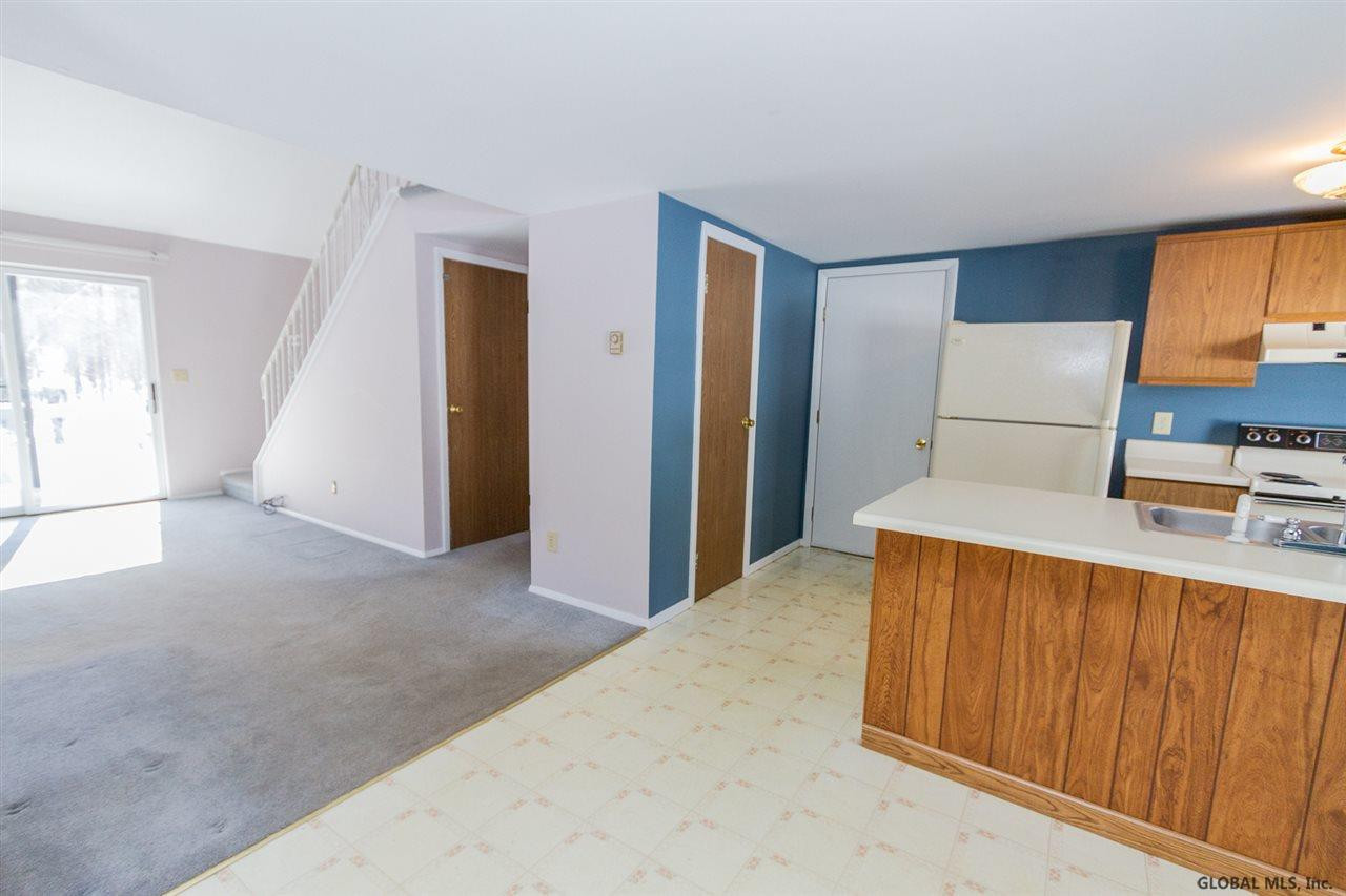 160 Thimbleberry Road Malta, NY 12020 - Photo 4 of 25 Photo 4