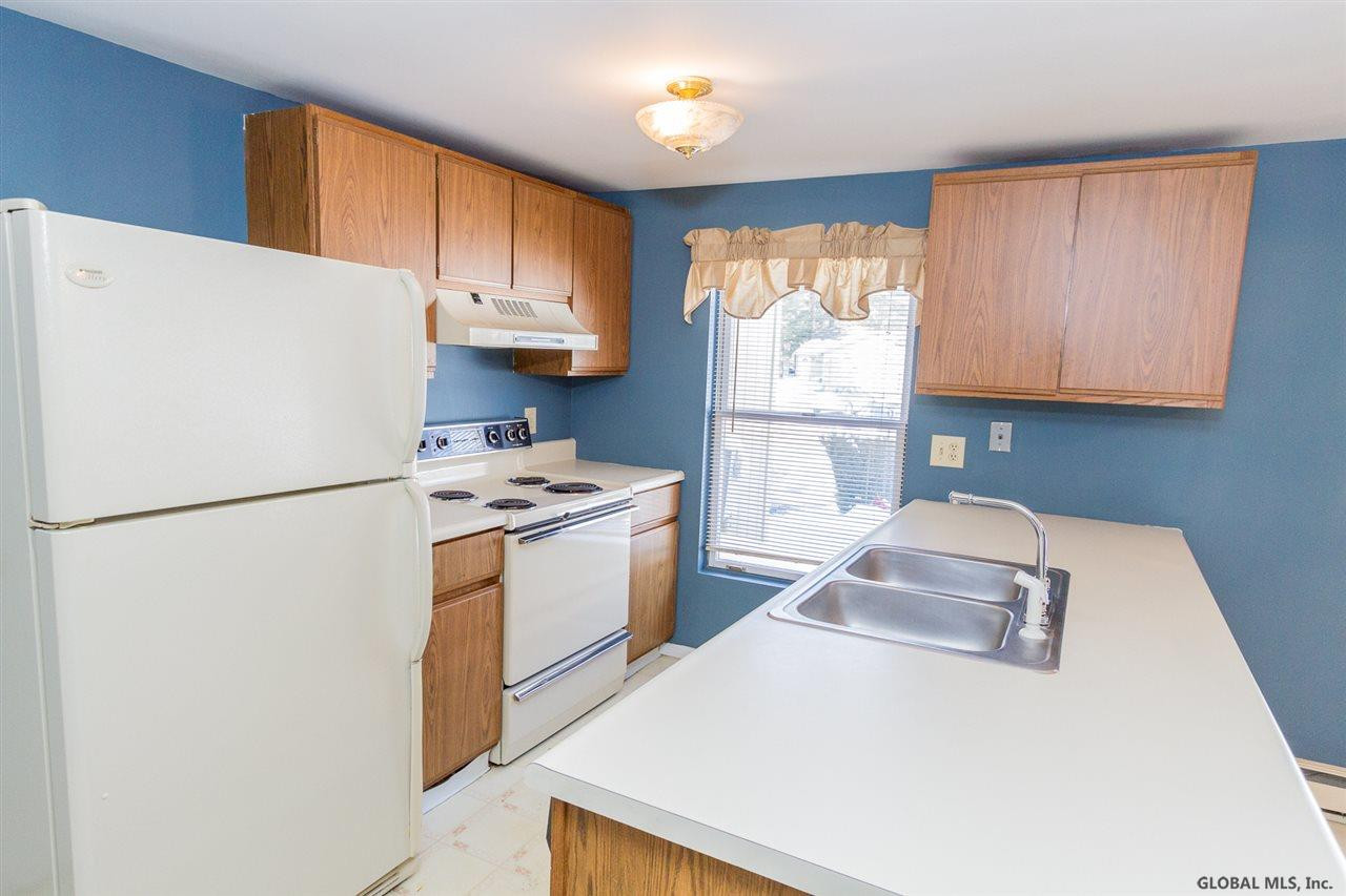 160 Thimbleberry Road Malta, NY 12020 - Photo 8 of 25 Photo 8