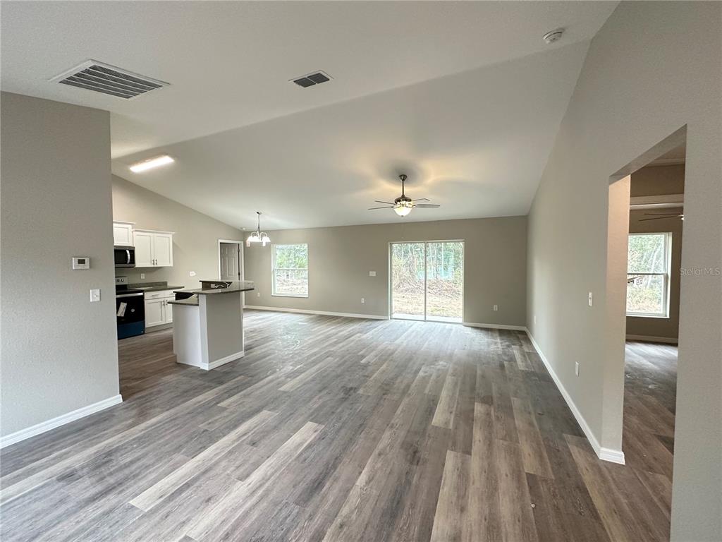 15010 Southwest 61st Court Road Ocala, FL 34473 - Photo 3 of 14 Gallery Image 3