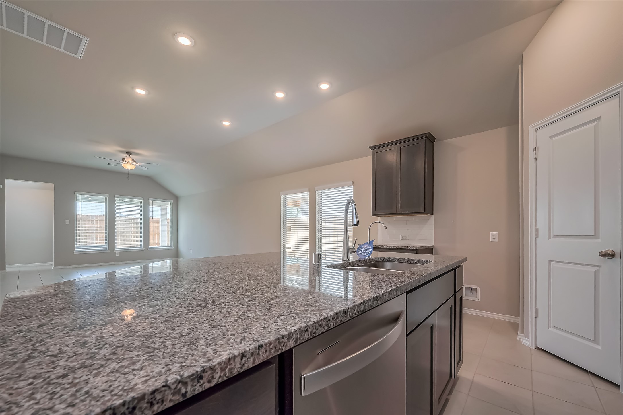31953 Retama Rnch Drive Spring, TX 77386 - Photo 17 of 36