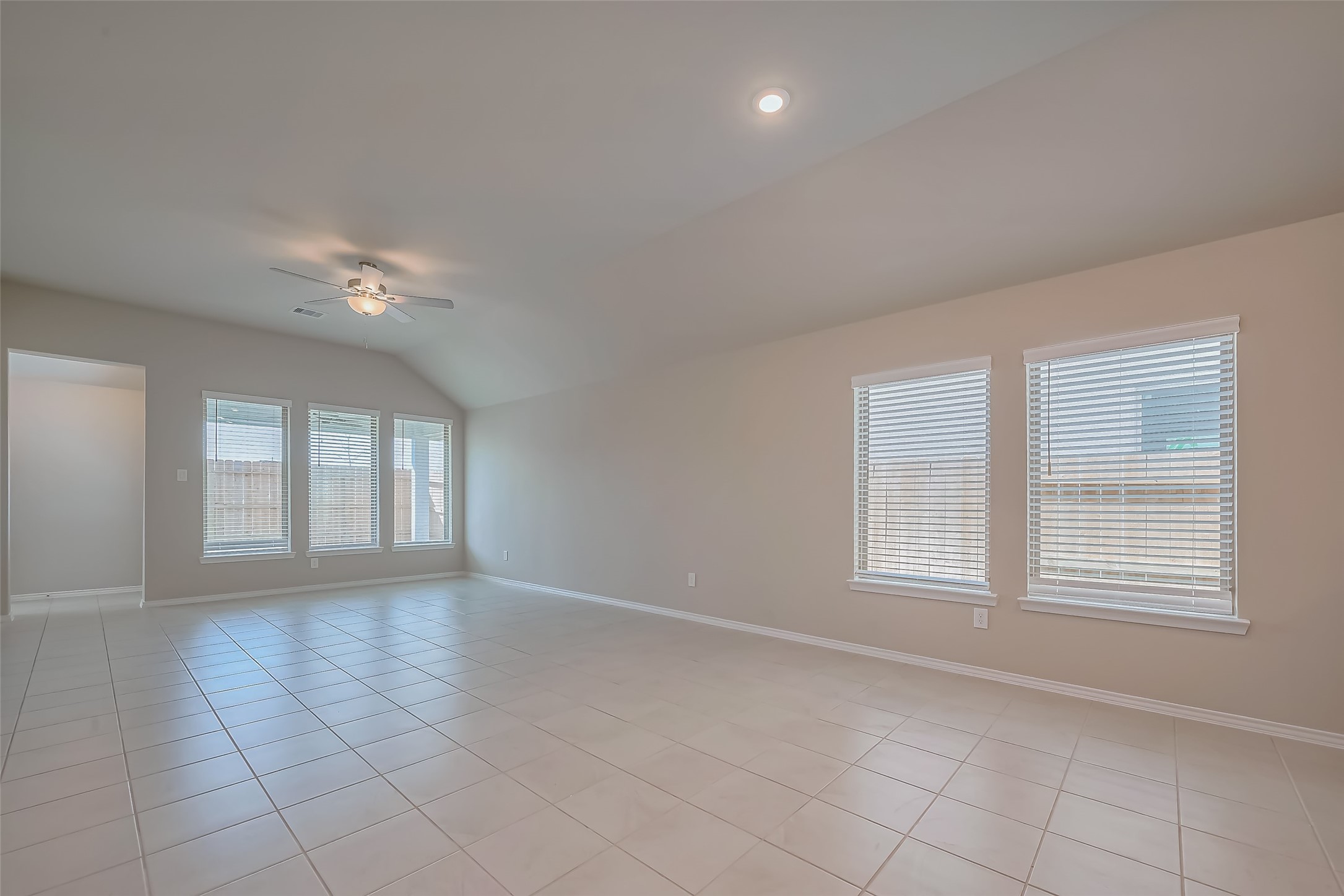 31953 Retama Rnch Drive Spring, TX 77386 - Photo 9 of 36