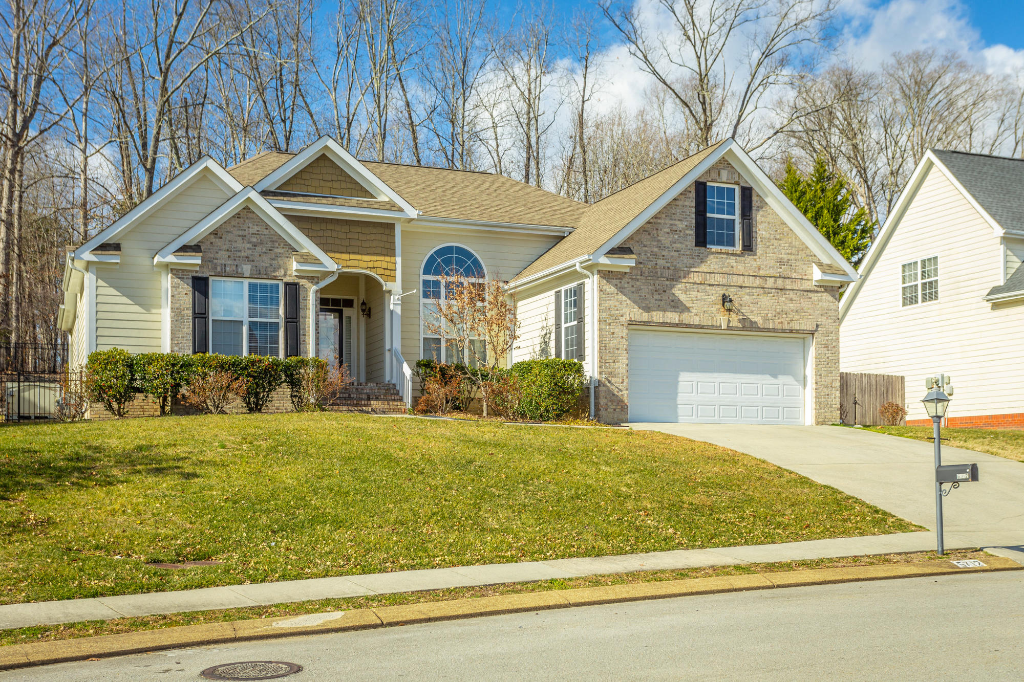 5712 Caney Ridge Circle Ooltewah, TN 37363 - Photo 2 of 60 5712 Caney Ridge Cir. HD-8