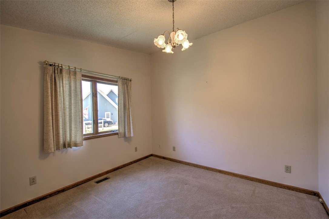 2186 Barding Avenue Decatur, IL 62526 - Photo 15 of 31