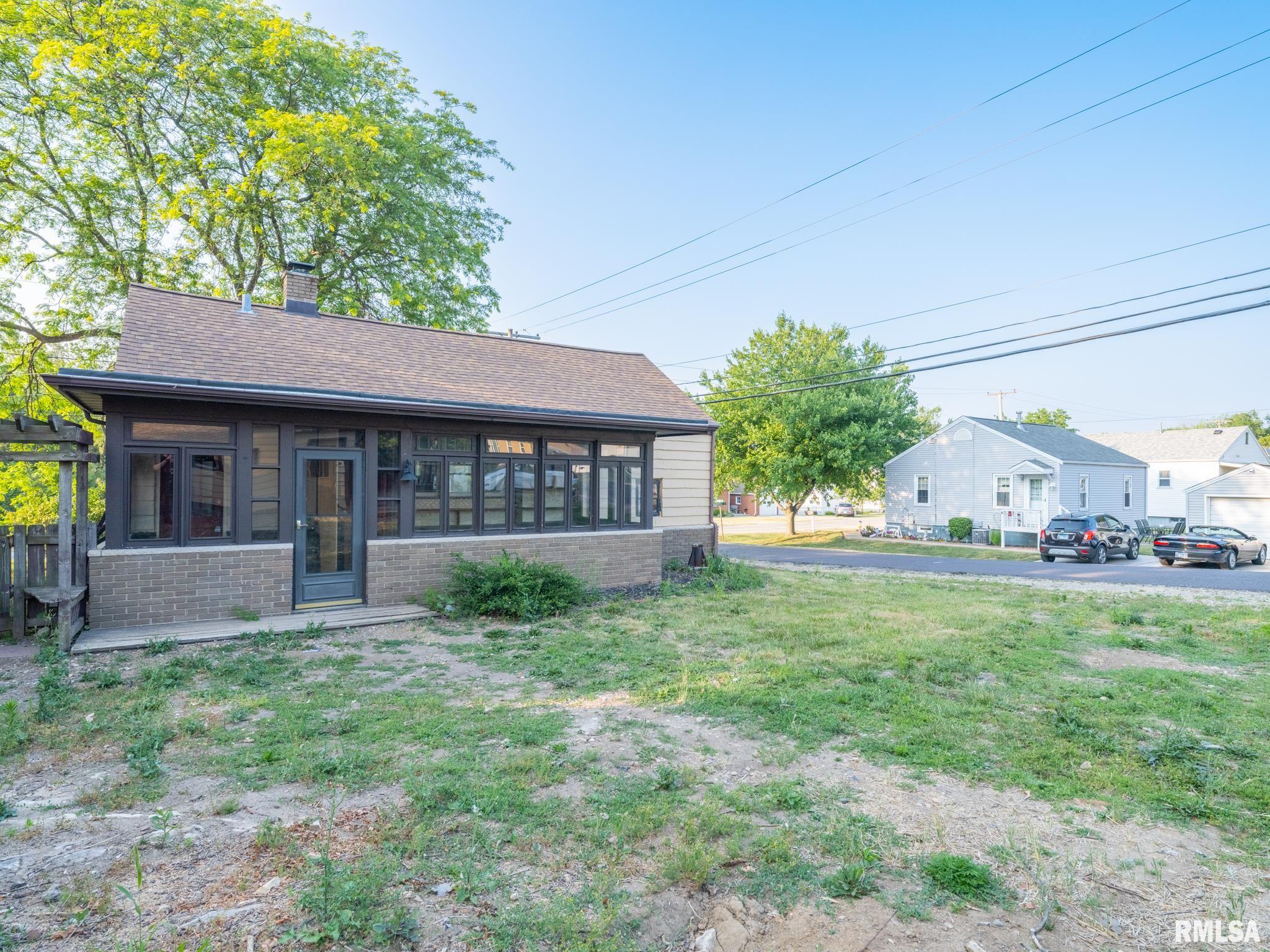 596 Roosevelt Street Creve Coeur, IL 61610 - Photo 39 of 43