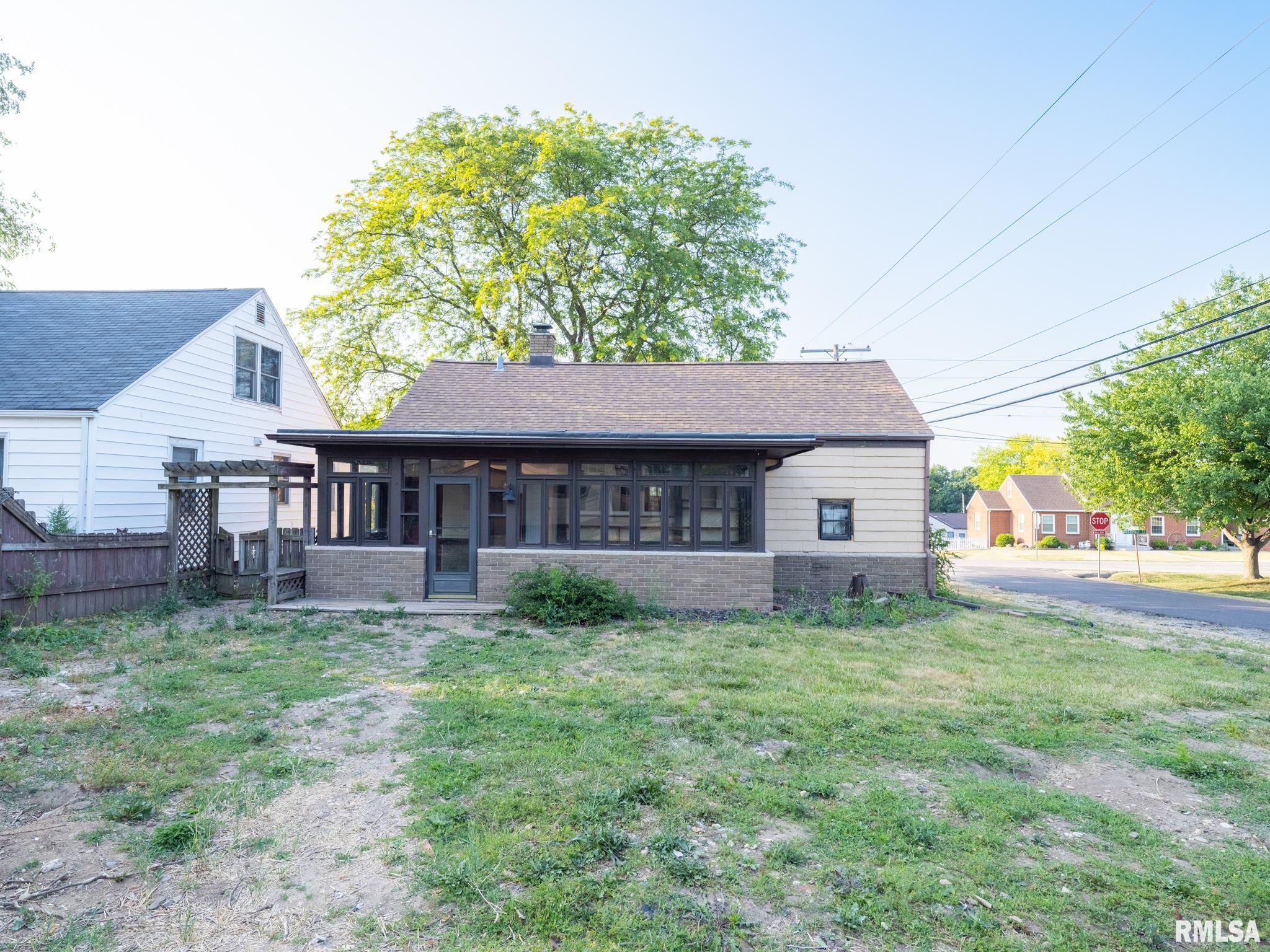 596 Roosevelt Street Creve Coeur, IL 61610 - Photo 41 of 43