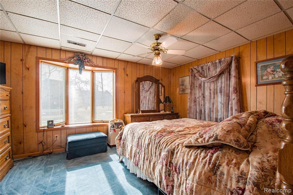 5370 Lakeshore Road Fort Gratiot, MI 48059 - Photo 16 of 28