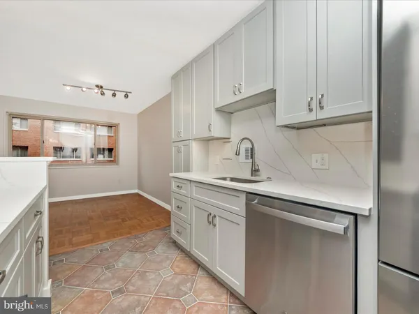$359,000 | 3900 Tunlaw Road Northwest, Unit 104, Washington, DC 20007