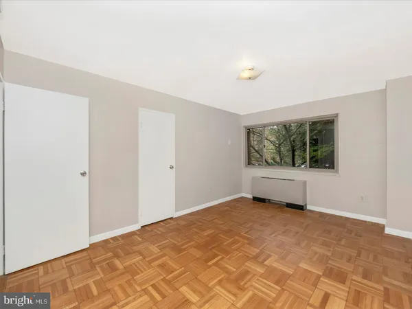 $359,000 | 3900 Tunlaw Road Northwest, Unit 104, Washington, DC 20007