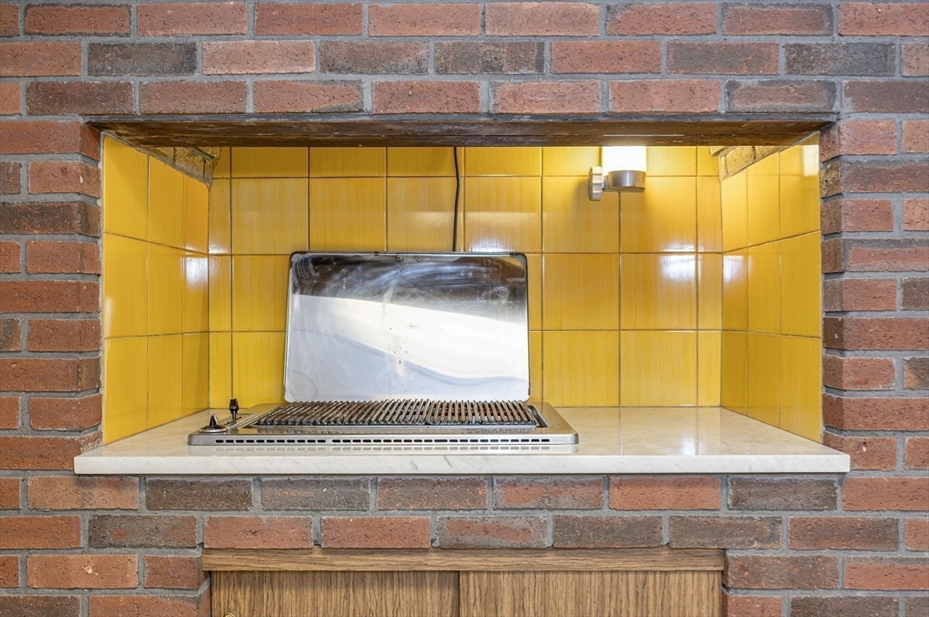 9 Seneca Drive Danvers, MA 01923 - Photo 33 of 41