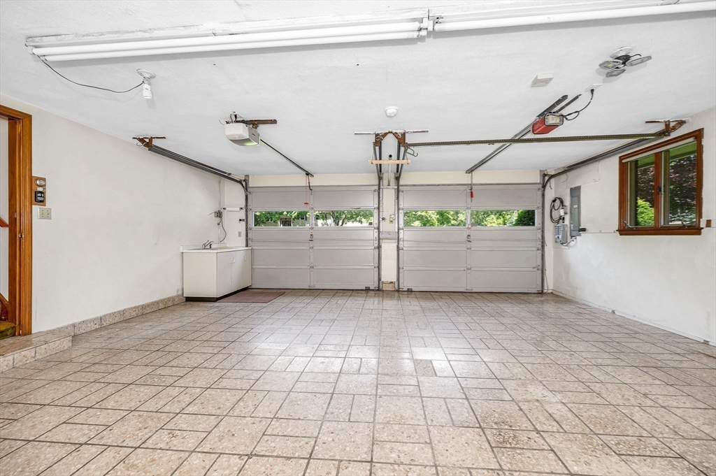 9 Seneca Drive Danvers, MA 01923 - Photo 36 of 41