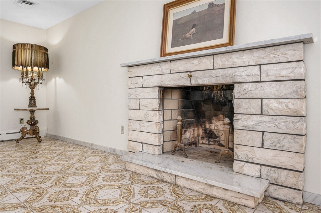 9 Seneca Drive Danvers, MA 01923 - Photo 8 of 41 a view of a door