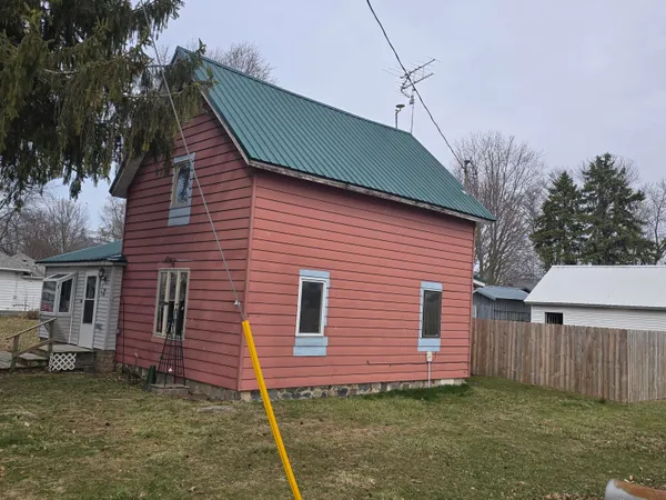 $130,000 | 223 Howell Street South, Middleton, MI 48856