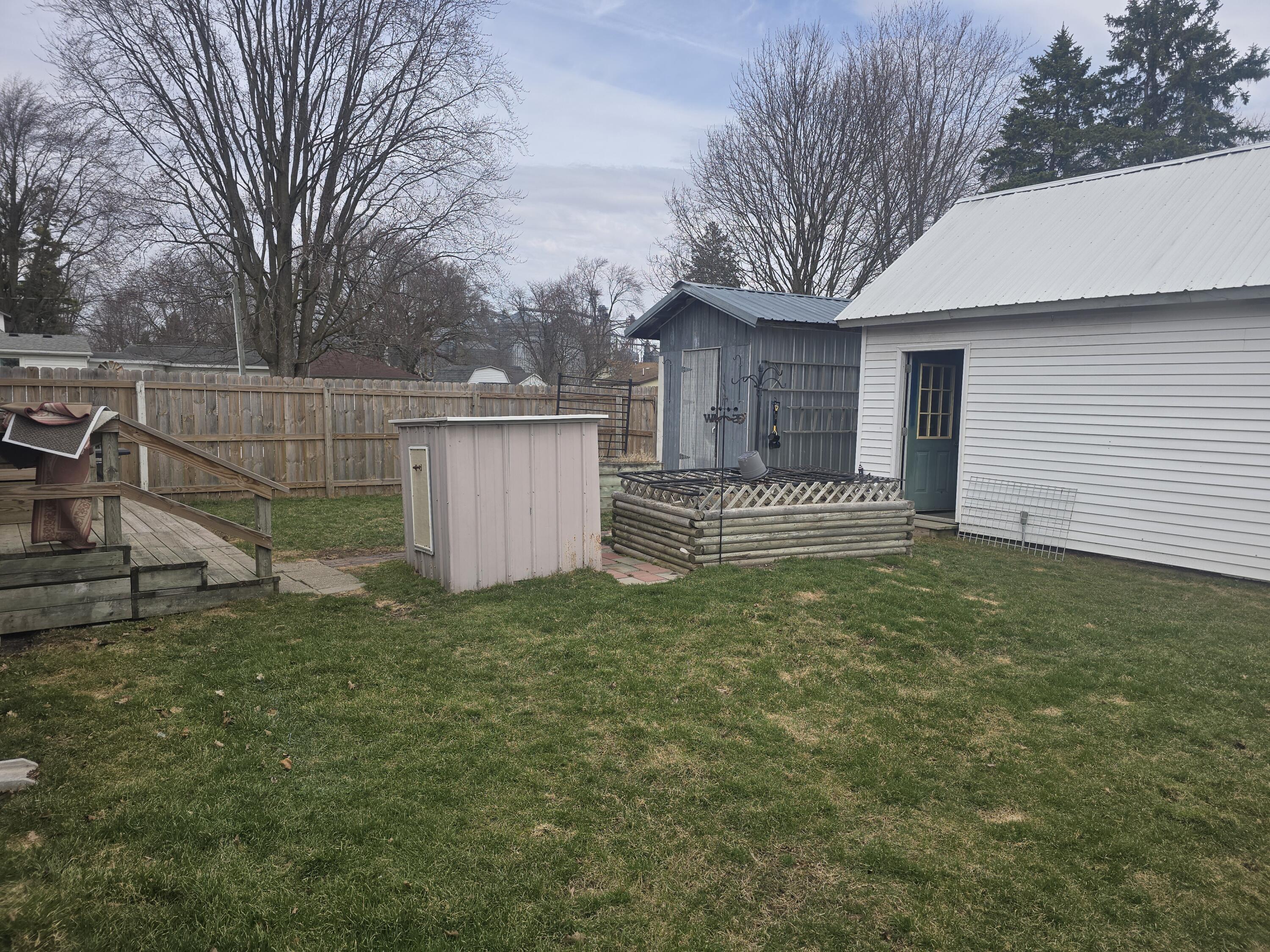223 Howell Street South Middleton, MI 48856 - Photo 18 of 23 Back yard
