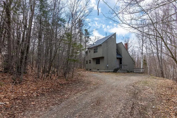 $525,000 | 2007 Pond Road, Carrabassett Valley, ME 04947