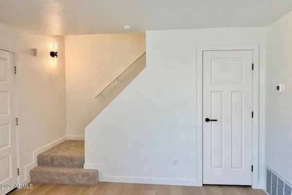 $275,000 | 10215 North 8th Street, Unit B, Phoenix, AZ 85020