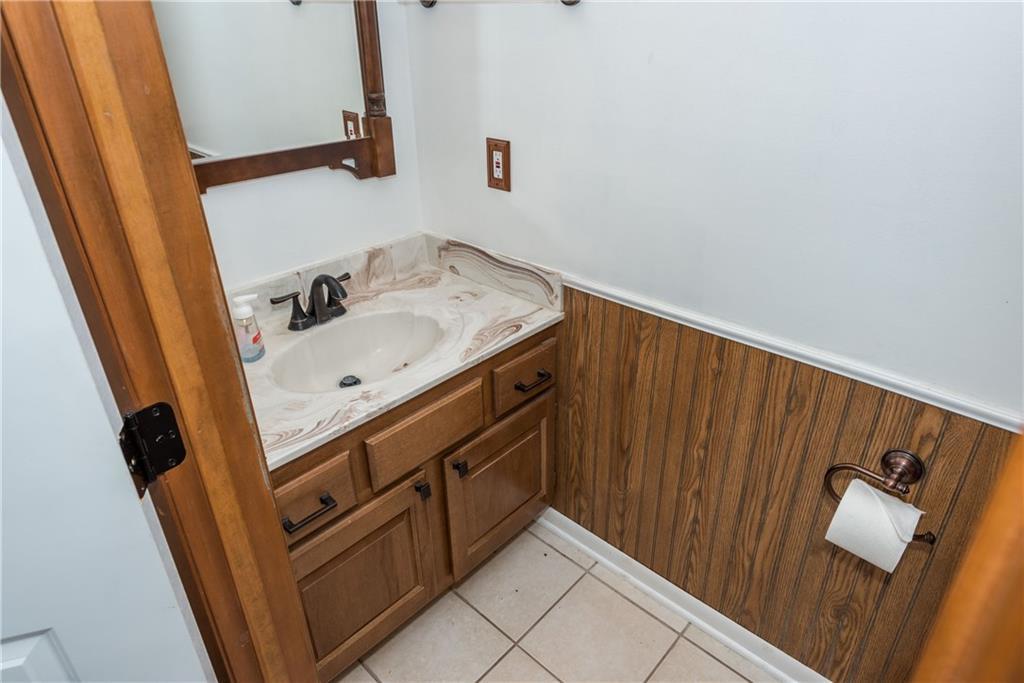 4270 Possum Run Road Dayton, OH 45440 - Photo 17 of 50 Gallery Image 17