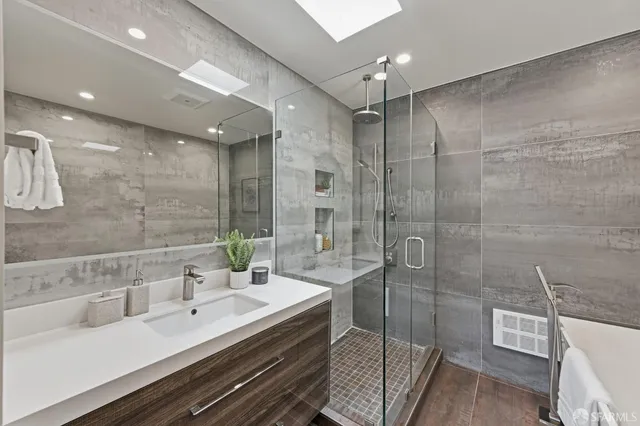 $1,850,000 | 1822 27th Avenue, San Francisco, CA 94122