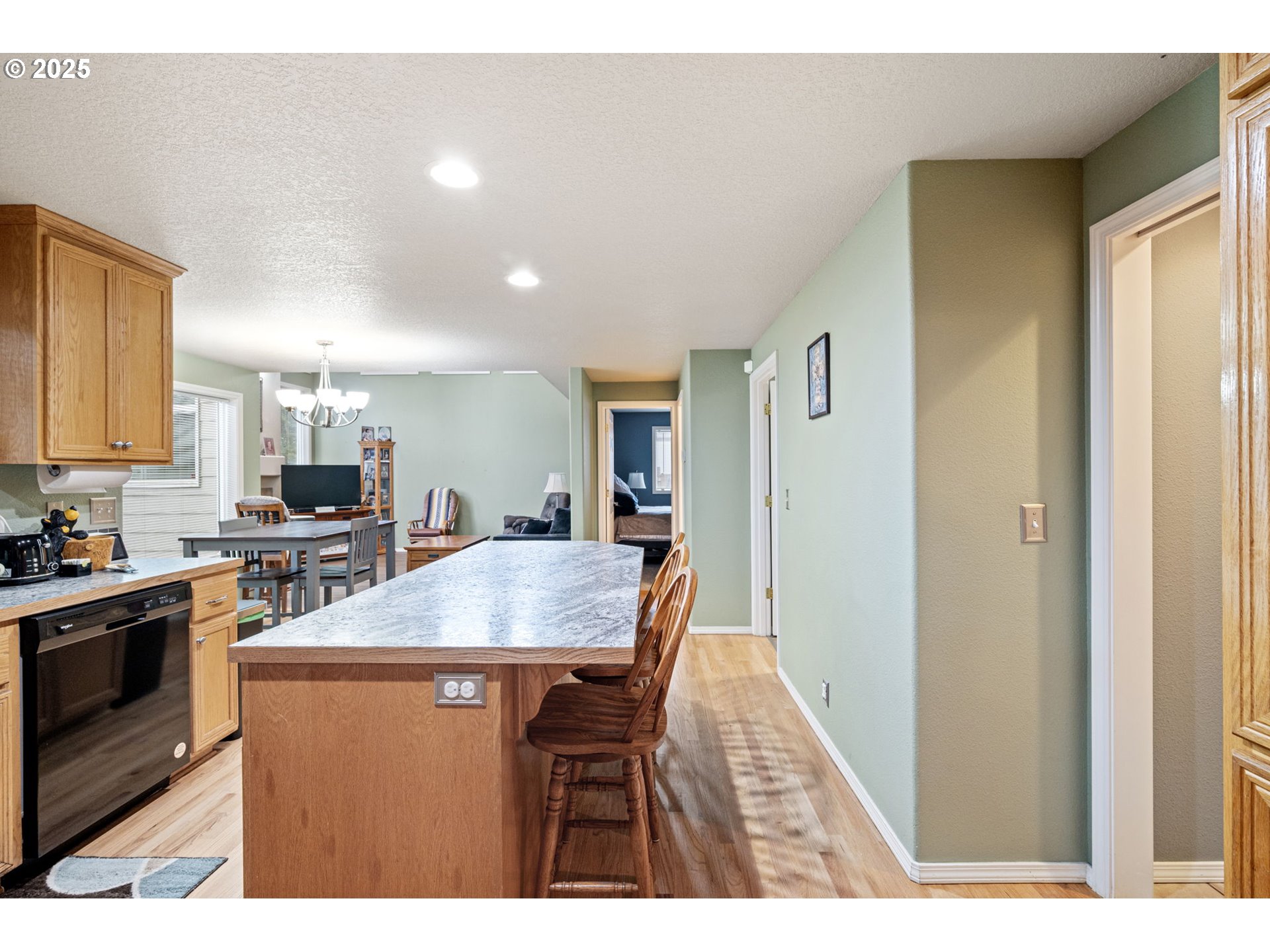 4278 Torrington Avenue Eugene, OR 97404 - Photo 11 of 48