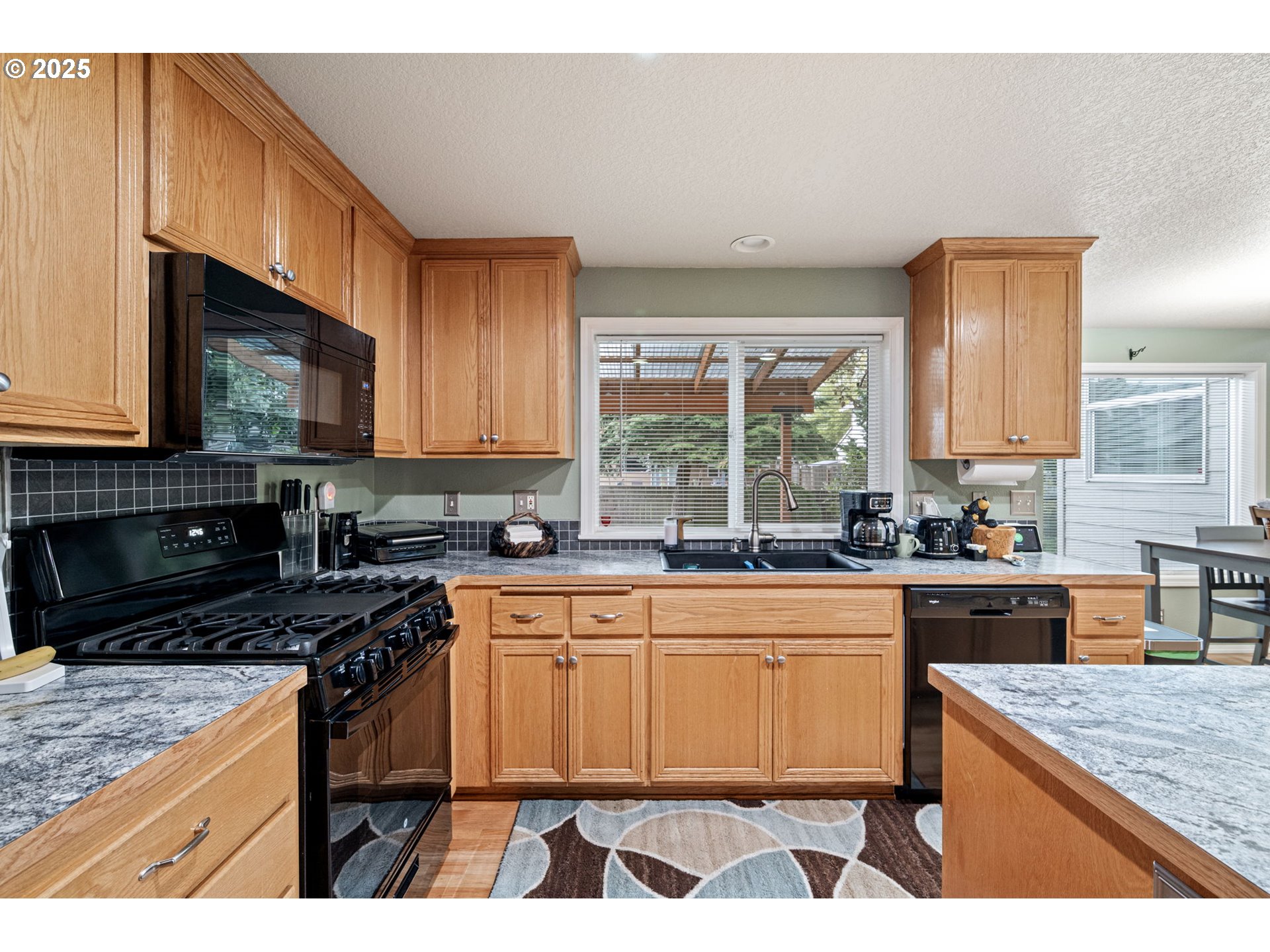 4278 Torrington Avenue Eugene, OR 97404 - Photo 12 of 48