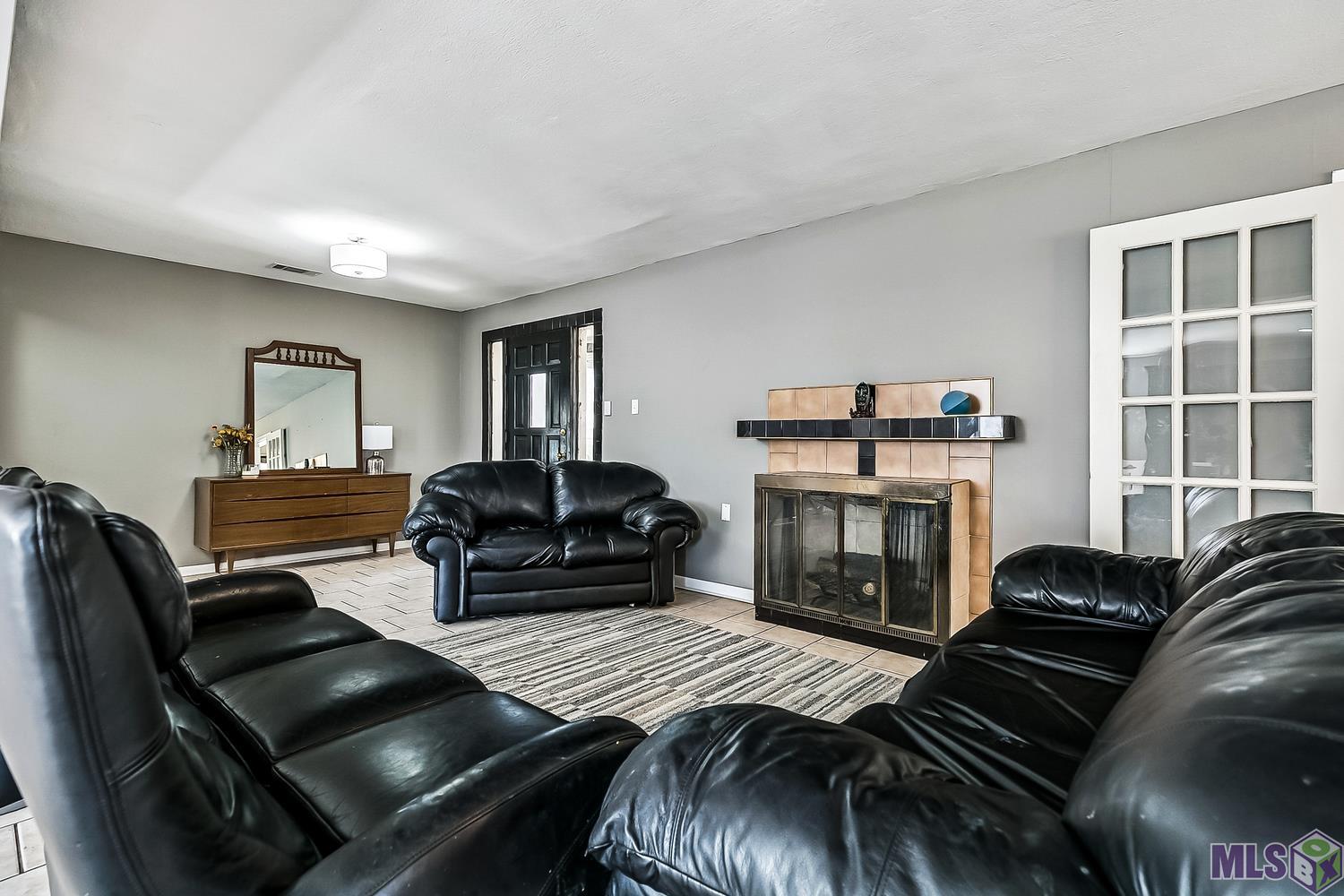 425 Wingate Drive Baton Rouge, LA 70815 - Photo 3 of 16