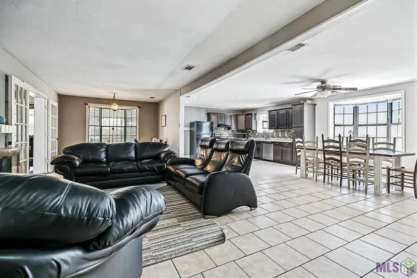 $199,990 | 425 Wingate Drive, Baton Rouge, LA 70815