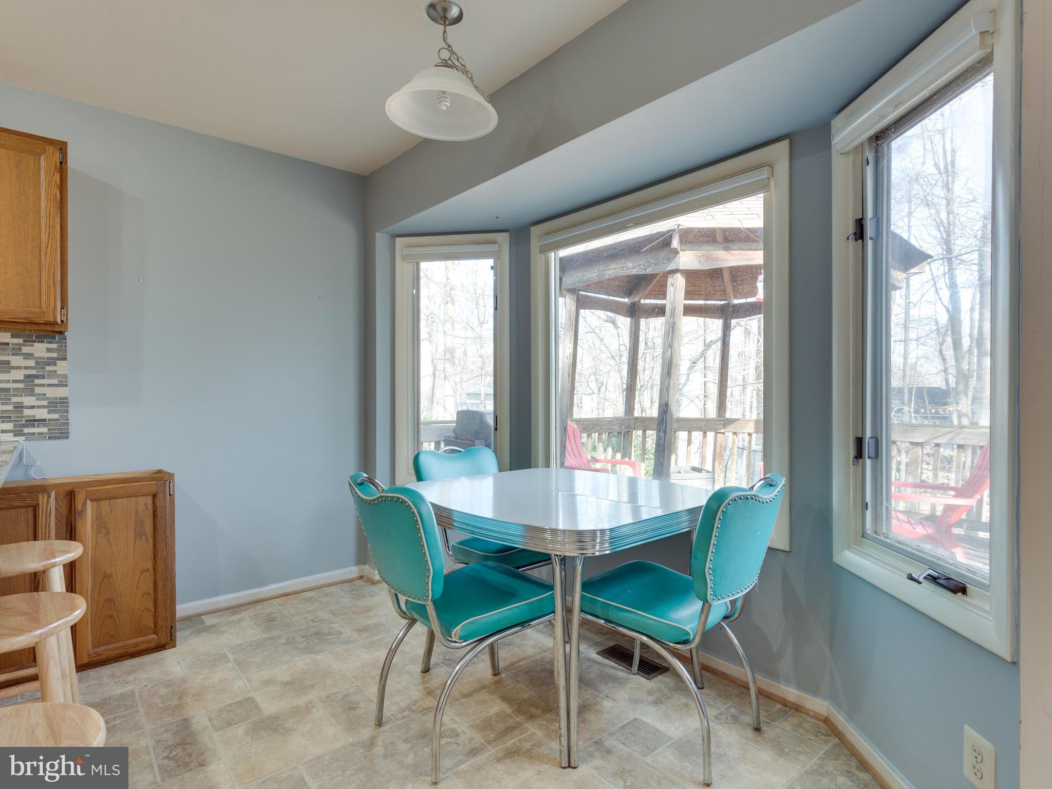 12995 Smoketown Road Woodbridge, VA 22192 - Photo 12 of 30 Kitchen