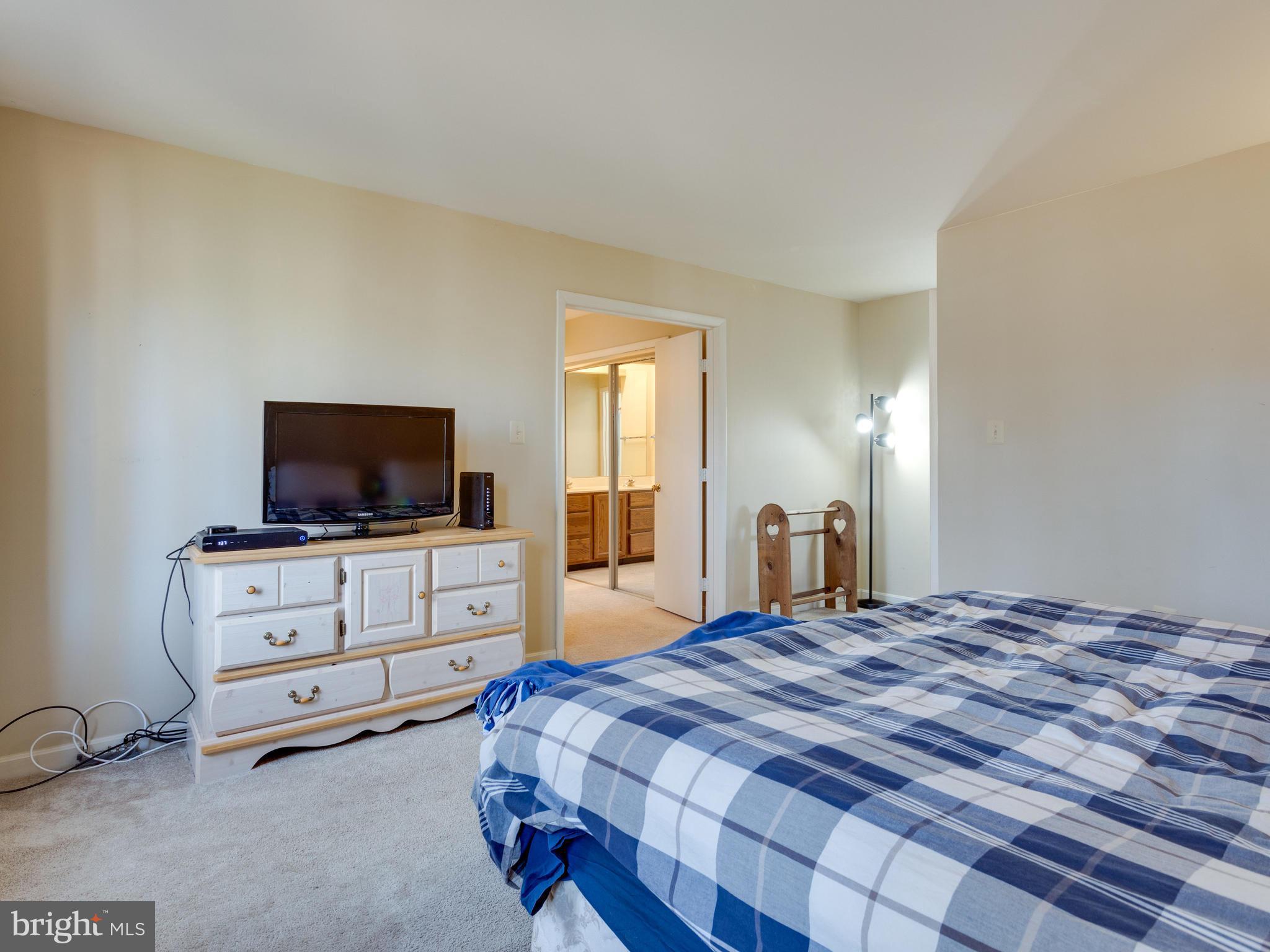 12995 Smoketown Road Woodbridge, VA 22192 - Photo 20 of 30 Bedroom