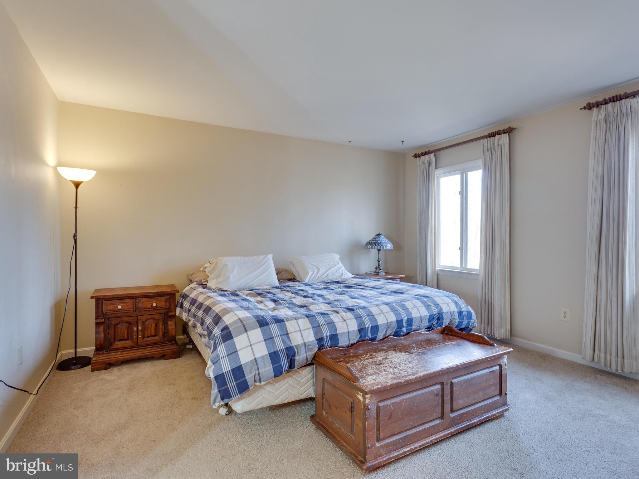 12995 Smoketown Road Woodbridge, VA 22192 - Photo 21 of 30 Bedroom