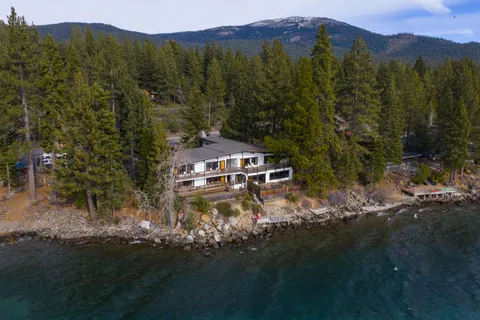 $9,000,000 | 7276 North Lake Boulevard, Tahoe Vista, CA 96148