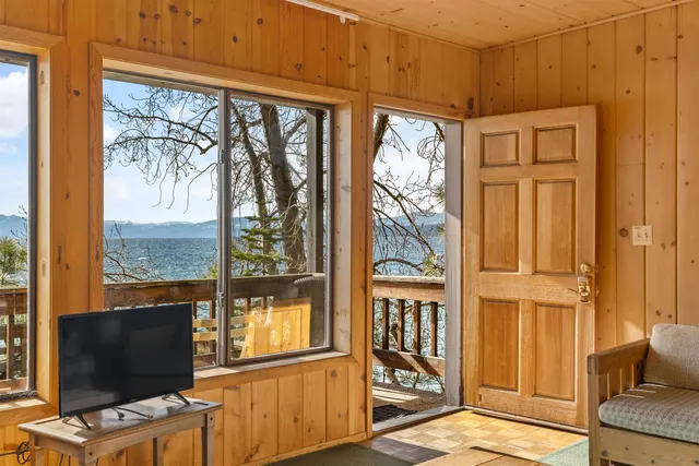 $9,000,000 | 7276 North Lake Boulevard, Tahoe Vista, CA 96148