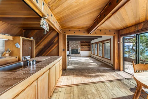 $9,000,000 | 7276 North Lake Boulevard, Tahoe Vista, CA 96148
