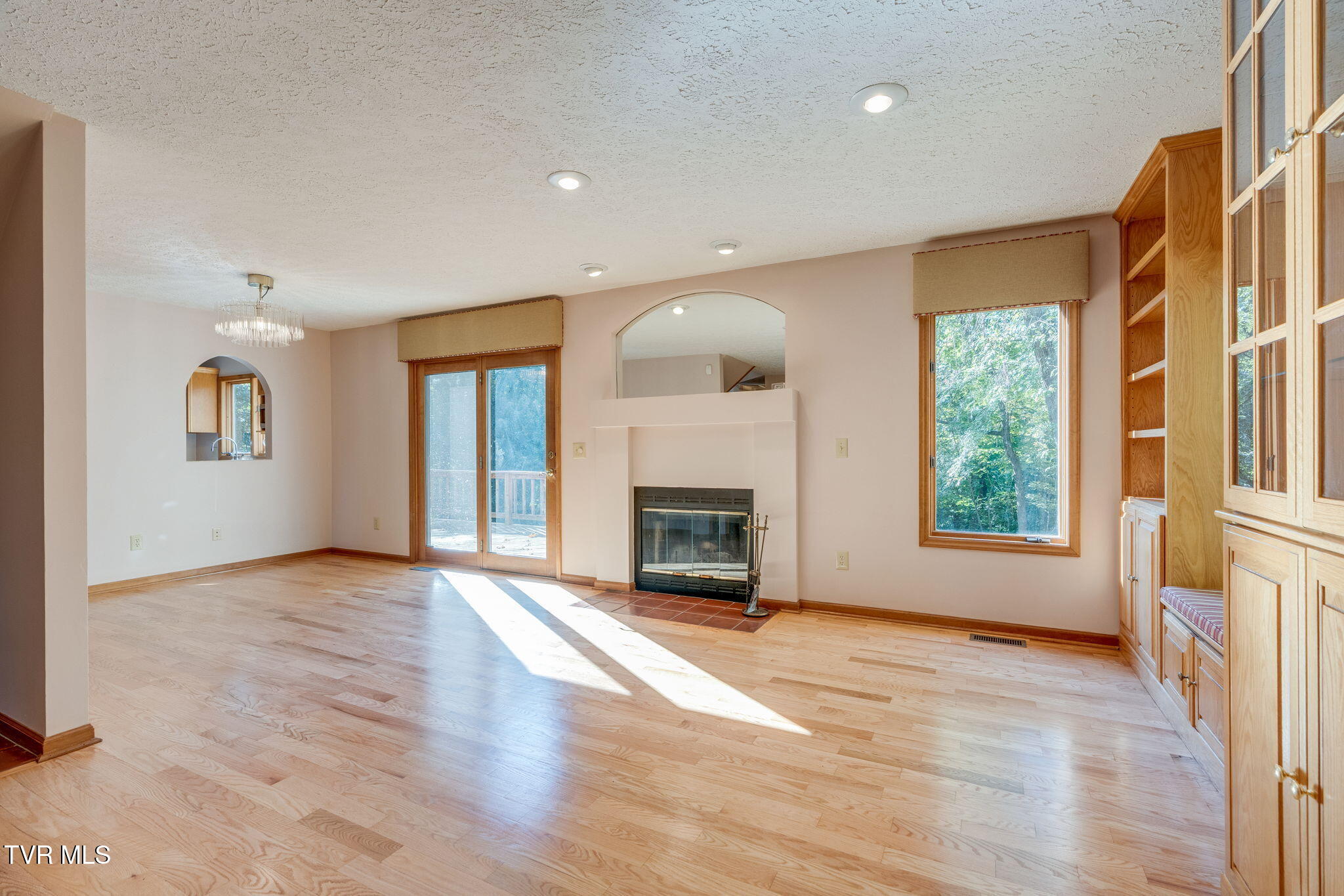 1750 Sylvan Hill Road Elizabethton, TN 37643 - Photo 9 of 50 008