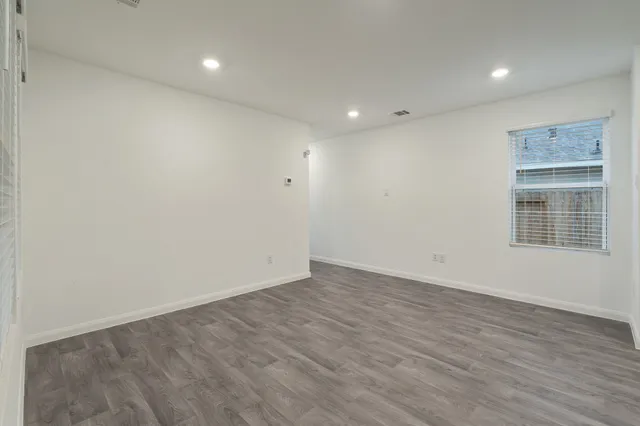 $1,400 | 12070 William Trails Circle, Willis, TX 77378