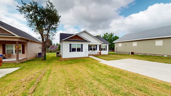 $308,900 | 594 Main Street, Burns, TN 37029