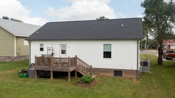 $308,900 | 594 Main Street, Burns, TN 37029