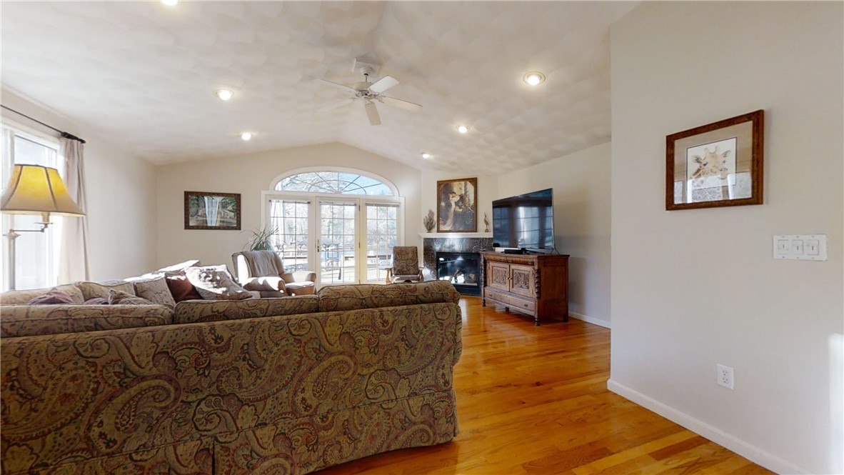 180 Shady Valley Road Coventry, RI 02816 - Photo 13 of 38