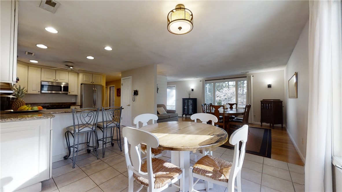 180 Shady Valley Road Coventry, RI 02816 - Photo 14 of 38