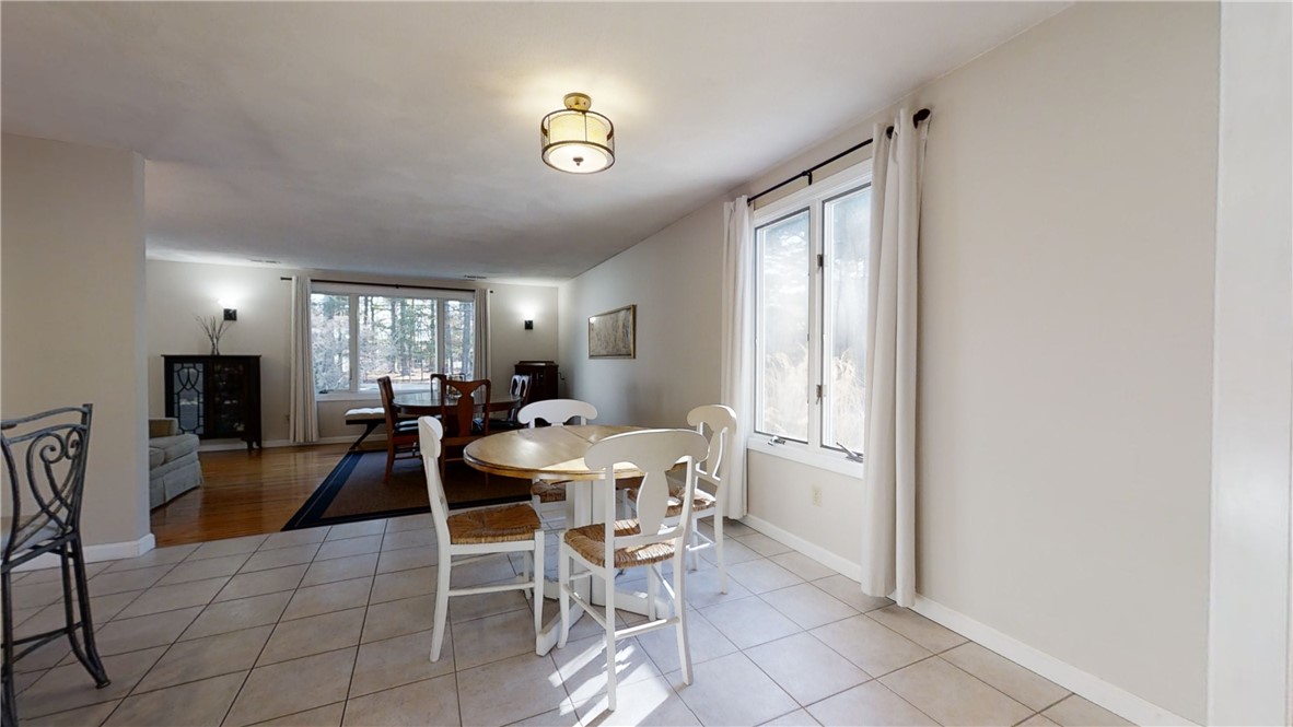 180 Shady Valley Road Coventry, RI 02816 - Photo 15 of 38