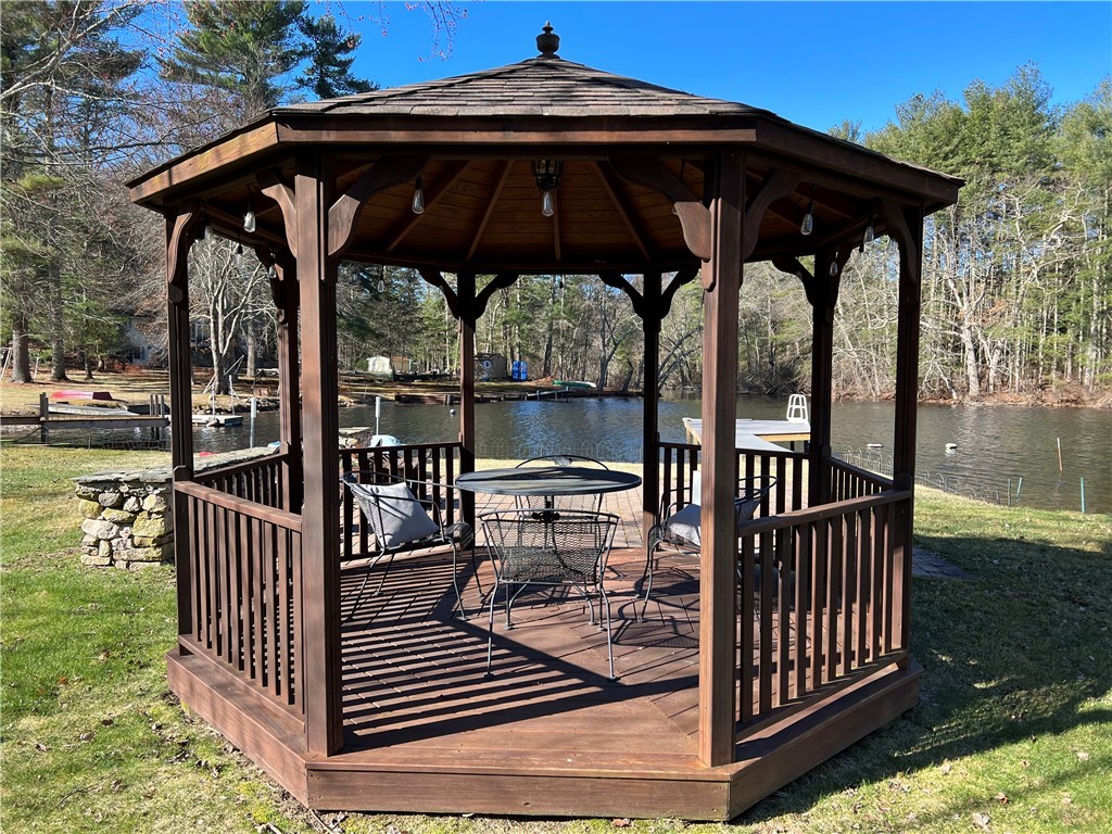 180 Shady Valley Road Coventry, RI 02816 - Photo 9 of 38