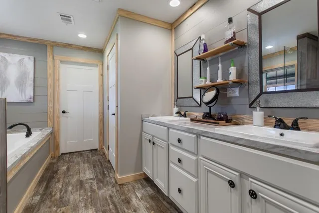 $689,988 | 8642 South Fm 779, Alba, TX 75410