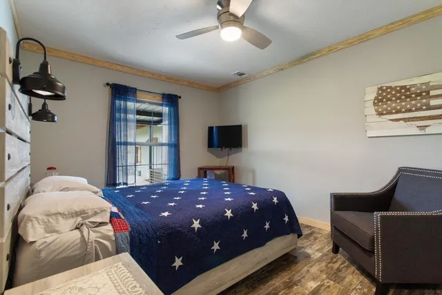 $689,988 | 8642 South Fm 779, Alba, TX 75410