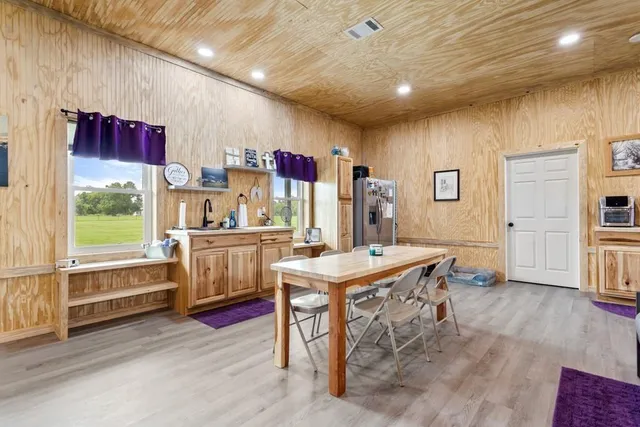 $689,988 | 8642 South Fm 779, Alba, TX 75410