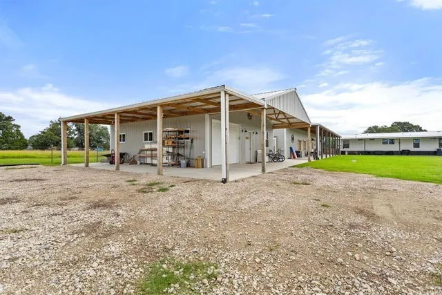 $689,988 | 8642 South Fm 779, Alba, TX 75410