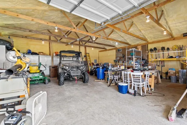 $689,988 | 8642 South Fm 779, Alba, TX 75410