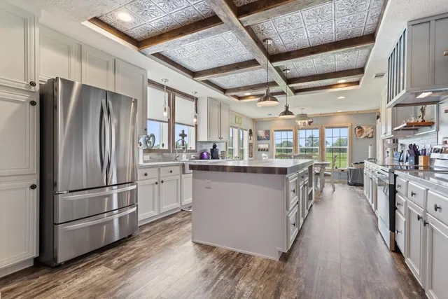 $689,988 | 8642 South Fm 779, Alba, TX 75410