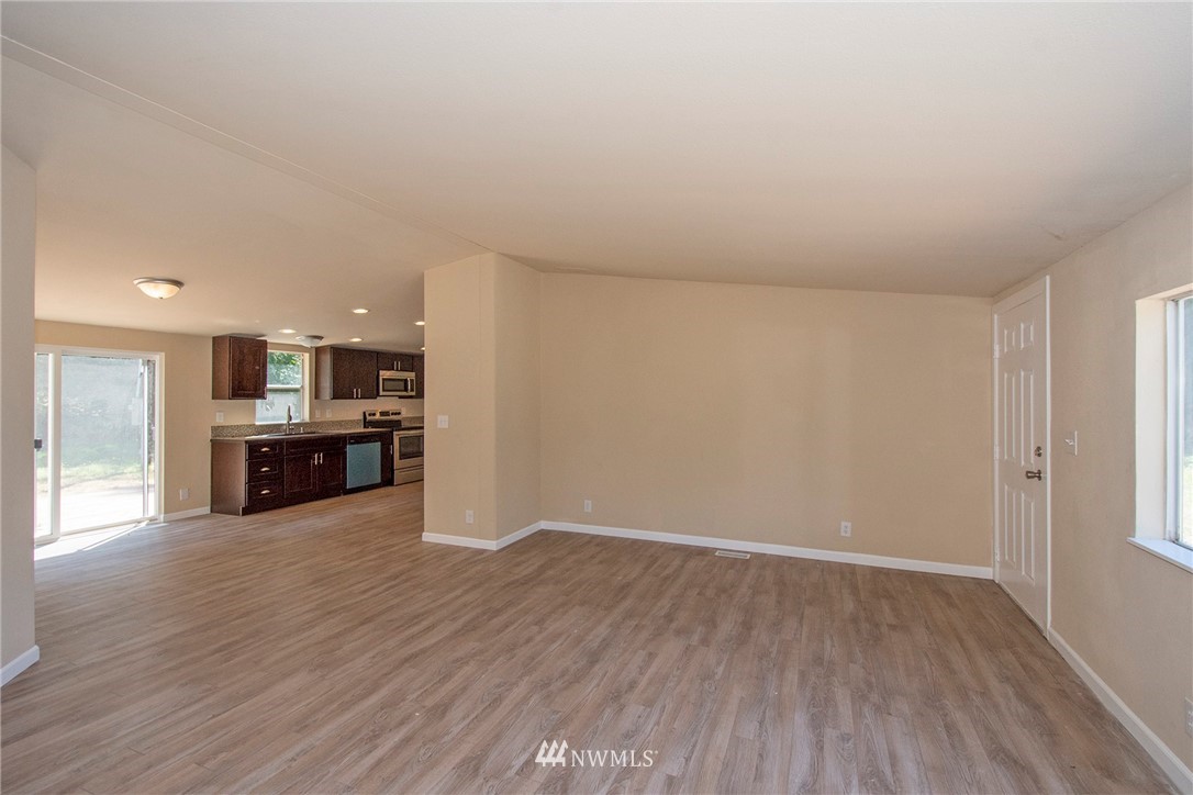 7716 Rixie Road Southeast Olympia, WA 98501 - Photo 7 of 25 Gallery Image 7