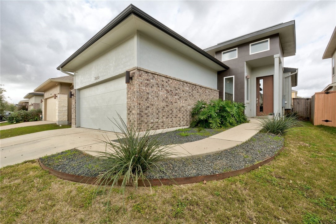 5400 Daimler Drive Austin, TX 78744 - Photo 4 of 28